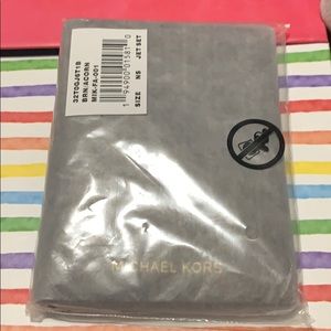 AUTHENTIC Michael Kors Passport Holder